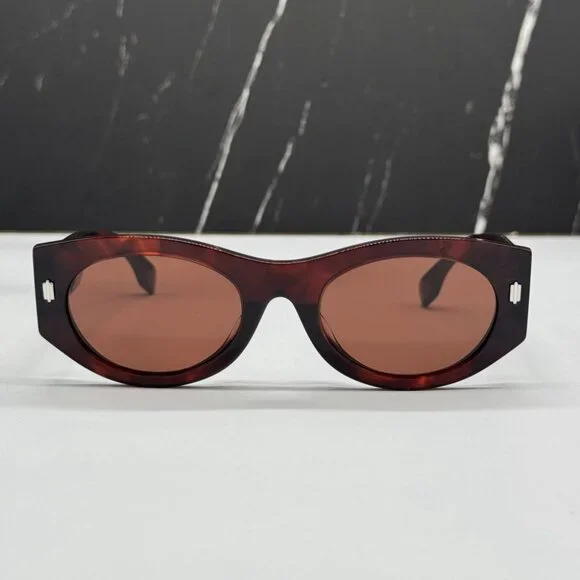 NEW FENDI FE40125F 54S SHINY RED HAVANA WOMEN SUNGLASSES FENDI m_68343abf39a1f615fbd17f27.jpeg main image 3